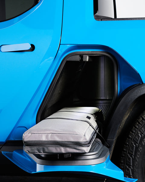 Interrobang Manual Tonneau Cover for the Rivian R1T
